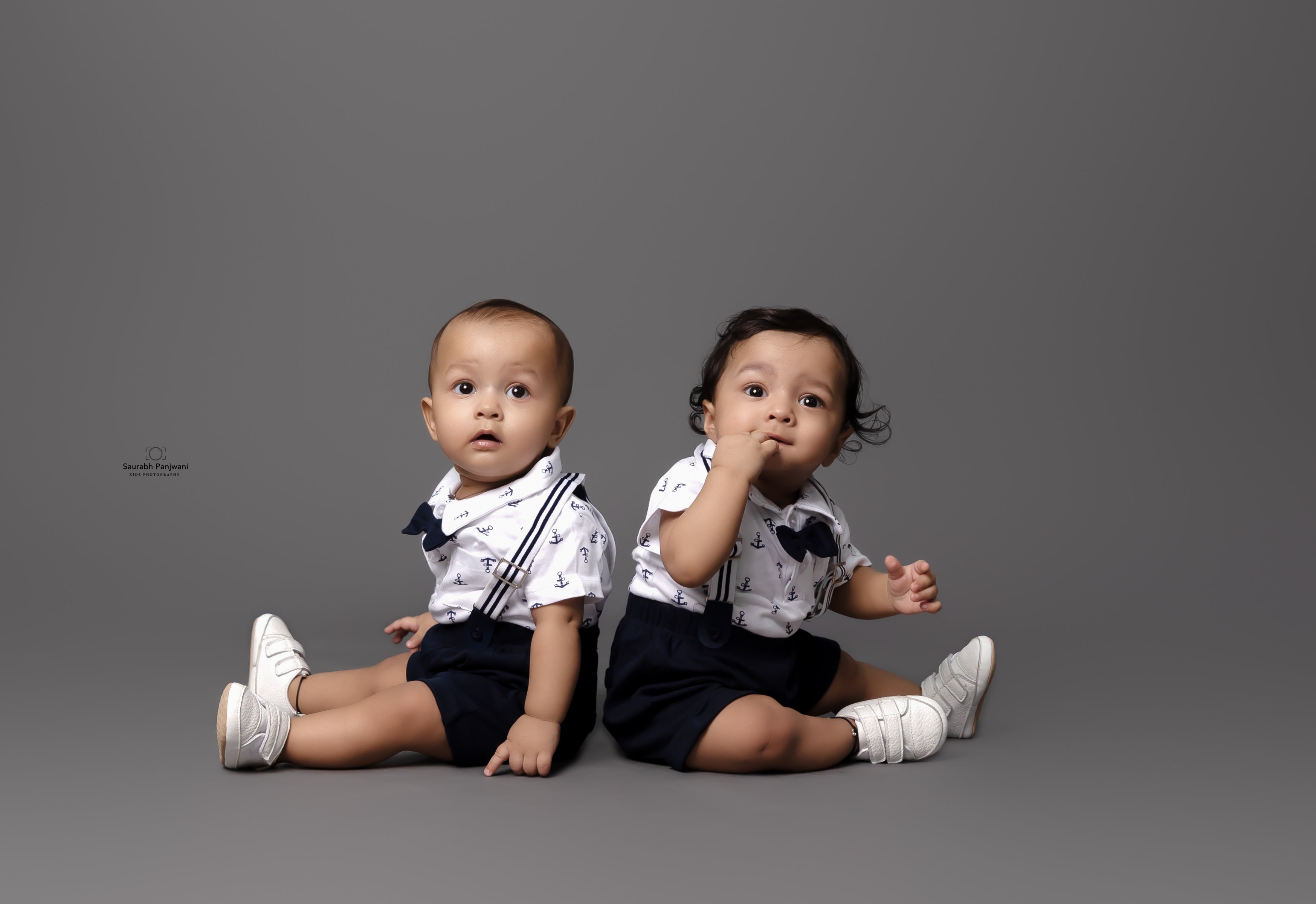 Sibling (Indoor)