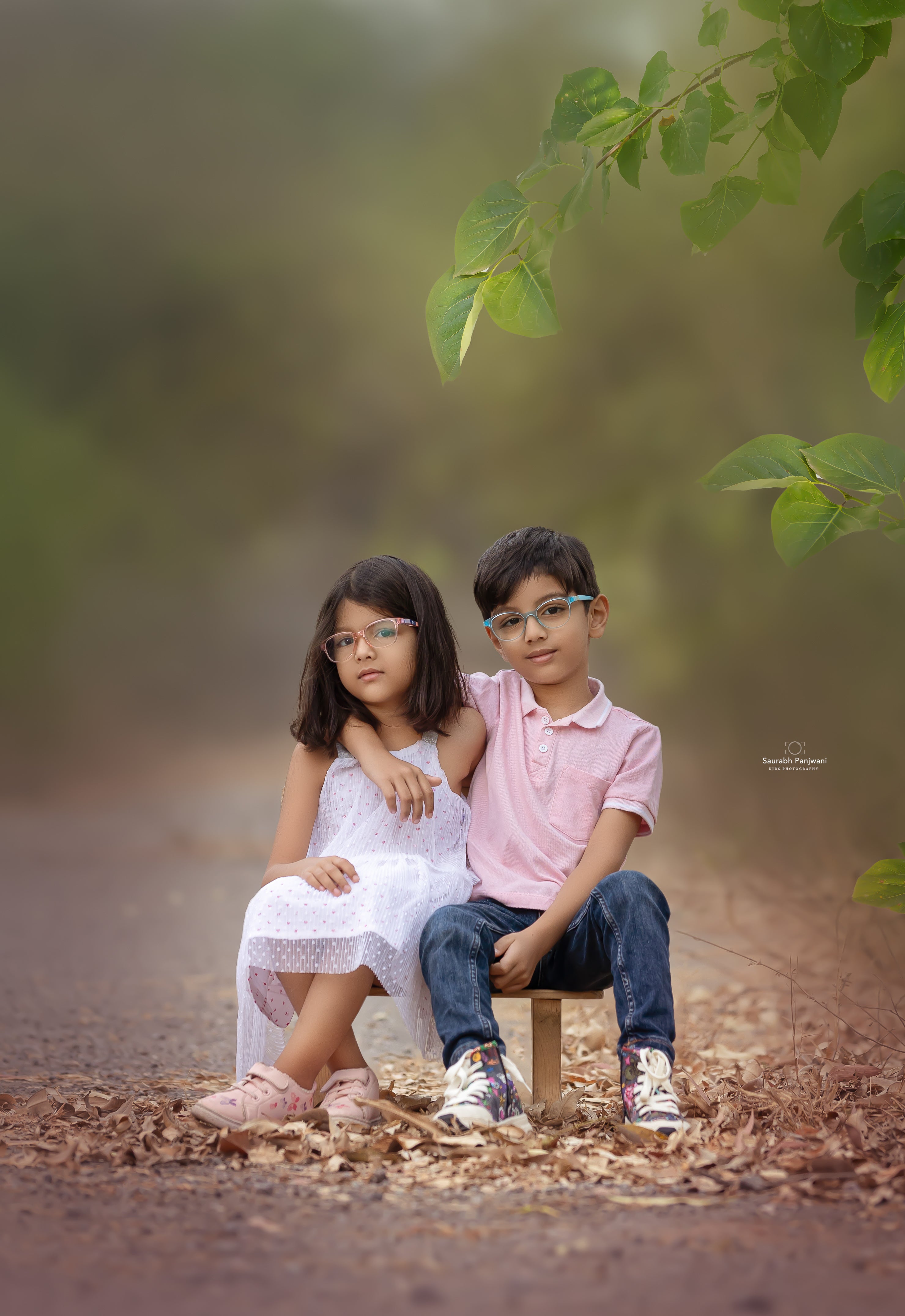 Sibling (Outdoor)